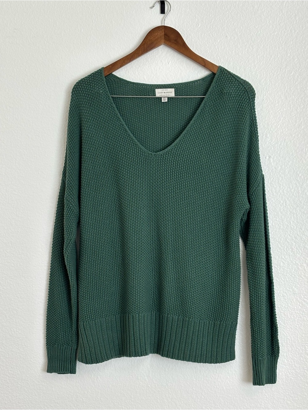 Lucky Brand light weight Forest Green V-Neck Knit Sweater